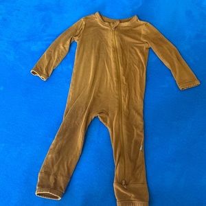 Nutmeg kyte baby romper
